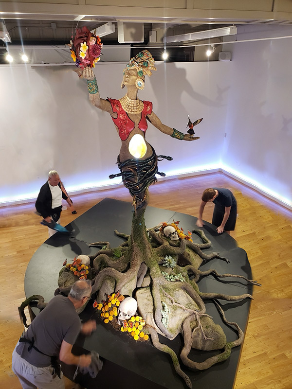 Lee más sobre el artículo El diseñador de moda Louis Verdad presenta su nueva obra “Louis Verdad: TONÁNTZIN”